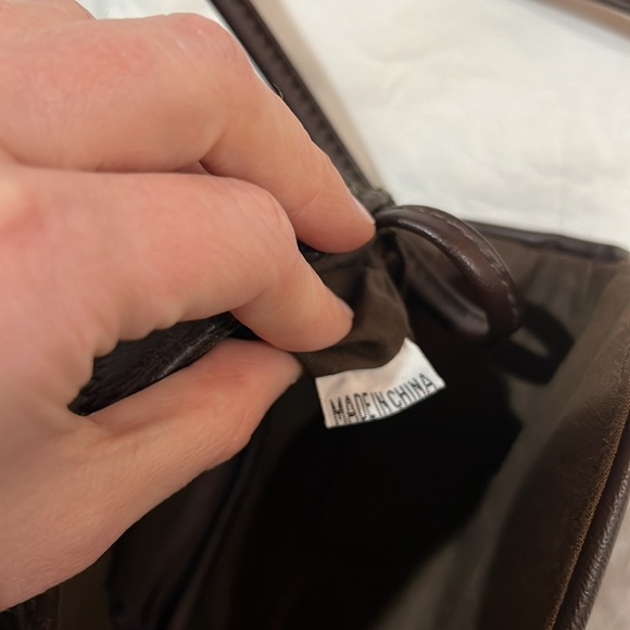 VINTAGE PATCHWORK BROWN GENUINE LEATHER CROSSBODY WITH ORIGINAL TAGS - Picture 9 of 13